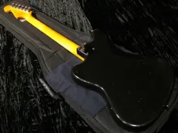 1990 ELECTRIC GUTIAR