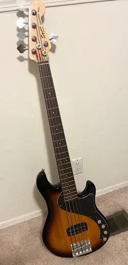FENDER SQUIER DIMENSION