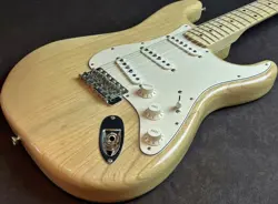 FENDER AMERICAN VINTAGE 70S STRATOCASTER NATURAL USED ELECTRIC GUITAR