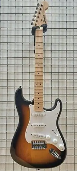 SQUIER BY FENDER SONIC STRATOCASTER 2-COLOR SUNBURST ELECTRIC GUITAR