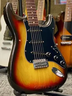 -SUNBURST/ROSEWOOD- USED ELECTRIC