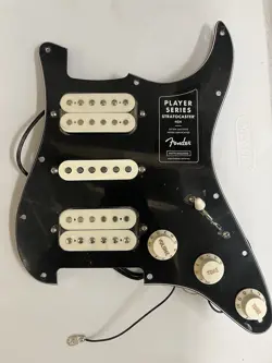 STRATOCASTER PICKGUARD HSH