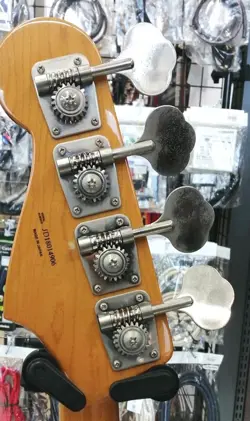 FENDER JAPAN TRADITIONAL 60S JAZZBASS USED BASSWOOD BODY MAPLE NECK W/SOFT CASE