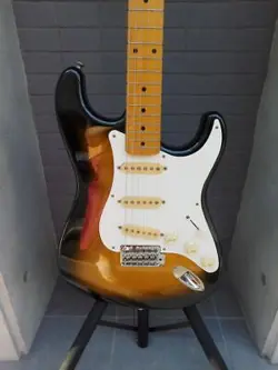FENDER JAPAN ST57-55 (1980S)