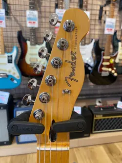 TELECASTER MOCHA MAPLE