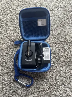 FENDER MUSTANG MICRO GUITAR MODELING RECHARGEABLE HEADPHONE AMP WITH CASE