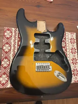 FENDER SQUIER 60’S