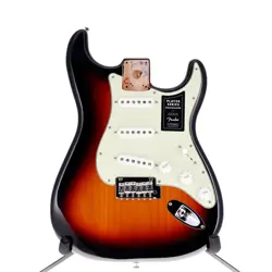 EXCLUSIVE PLAYER STRATOCACASTER