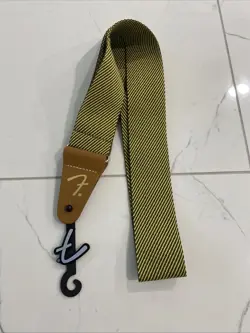FENDER VINTAGE TWEED GUITAR STRAP WITH LEATHER ENDS