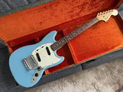 ELECTRIC GUITAR FENDER 1966 MUSTANG BLUE OFFSET CONTOUR BODY WITH HARD CASE