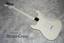 SUPREME STRATOCASTER