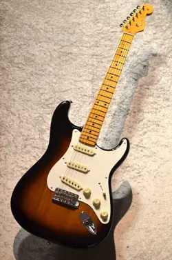 FENDER STORIES COLLECTION ERIC JOHNSON 1954  VIRGINIA  STRATOCASTER  2 COLOR S