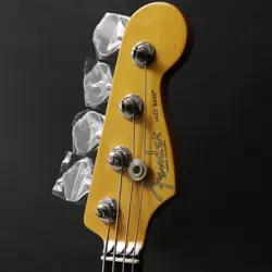 FENDER: AMERICAN PRO