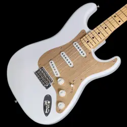 FENDER: MADE IN JAPAN HERITAGE 50S STRATOCASTER MAPLE WHITE BLONDE