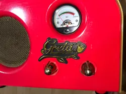 GUITAR AMPLIFIER RED