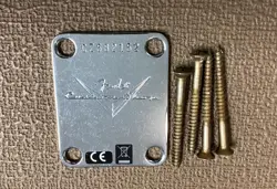 FENDER CUSTOM SHOP JOURNEYMAN RELIC 1959 STRATOCASTER NECK PLATE & SCREWS 2152