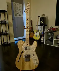 GUITAR NATURAL 2021