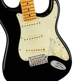 FENDER AMERICAN PROFESSIONAL II STRATOCASTER, MAPLE BLACK