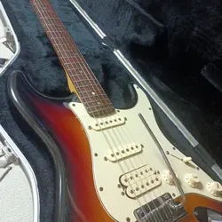 LIMITED FENDER USA AMERICAN DELUXE STRAT NO.MG914