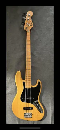 II 70SJAZZBASS NO.MG854