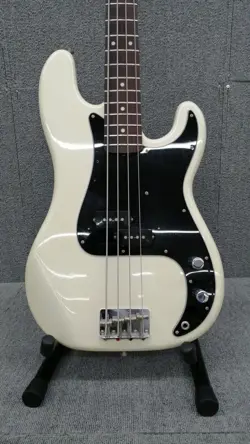 FENDER JAPAN PB70-70US USED ALDER BODY MAPLE NECK ROSEWOOD FINGERBOARD W/GIGCASE