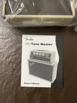 FENDER 0234808000 MINI TONEMASTER BATTERY POWERED ELECTRIC GUITAR AMP