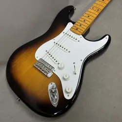 FENDER 70TH ANNIVERSARY AMERICAN VINTAGE II 1954 STRATOCASTER 2CS USED