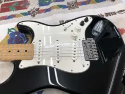 FENDER MEXICO G-5 VG STRATOCASTER USED 2012 ALDER BODY MAPLE NECK/FINGERBOARD