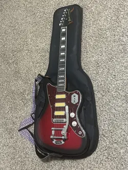 FENDER GOLD FOIL JAZZMASTER ELECTRIC GUITAR CANDY APPLE BURST WITH GIG BAG