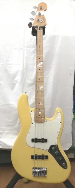 FENDER PLAYER JAZZ BASS TYPE ELECTRIC BASS GUITAR EXCELLENT CONDITION