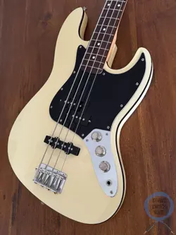 FENDER AERODYNE JAZZ BASS, VINTAGE WHITE, 2007, NEAR NEW