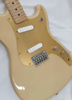 FENDER  DUO-SONIC MN DSD (NO241210)