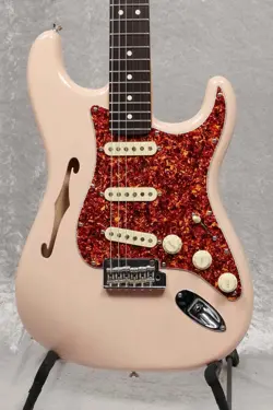 FENDER LTD AMERICAN PROFESSIONAL II STRATOCASTER THINLINE TRANSPARENT SHELL PINK