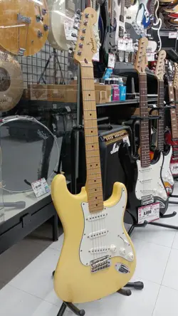 FENDER MEXICO PLAYER STRATOCASTER 75TH ANNIV