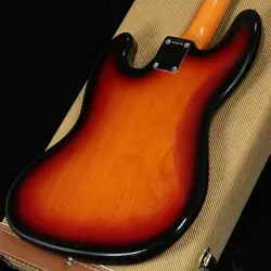 FENDER AMERICAN VINTAGE 62 JAZZ BASS 3-TONE SUNBURST SAFE DELIVERY FROM JAPAN