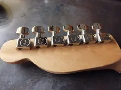 TELECASTER-STYLE GUITAR NECK