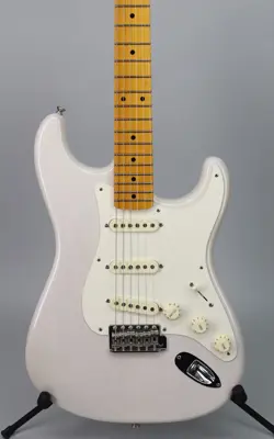 USED 2011 FENDER ERIC JOHNSON STRATOCASTER WHITE BLONDE