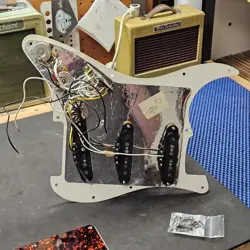 PICKGUARD HUMBUCKER NOISELESS