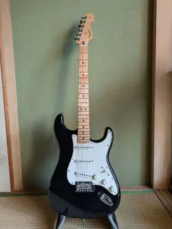 FENDER GUITAR PLAYER STRATOCASTER MUSICAL INSTRUMENTS