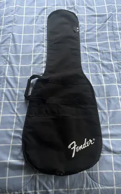 FENDER SOFT GUITAR BAG USED