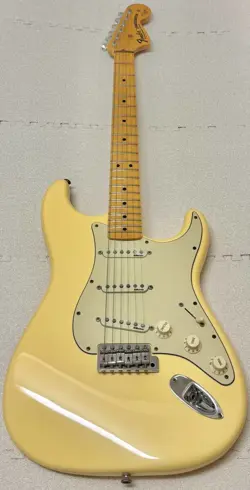 ELECTRIC GUITAR FENDER USA YNGWIE MALMSTEEN STRATOCASTER VINTAGE WHITE & CASE