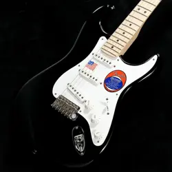 FENDER ERIC CLAPTON SIGNATURE STRATOCASTER BLACK AMERICAN ARTIST SERIES WEIGHT: 