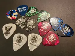 GUITAR PICKS LOT PLANET WAVES FENDER CLAYTON 13