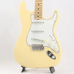 FENDER CUSTOM SHOP ARTIST YNGWIE MALMSTEEN STRATOCASTER VINTAGE WHITE SN.R135311