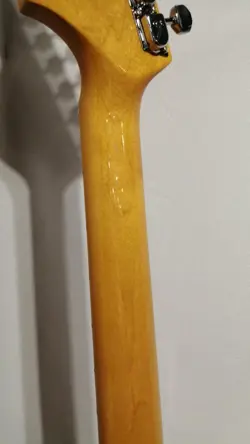 ST68-TX STRATOCASTER