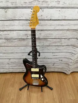 FENDER JAPAN JM66 3TS JAZZMASTER 3 TONE SUNBURST MADE IN JAPAN 2012 E.GUITAR