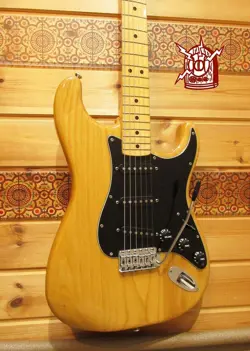 FENDER STRATOCASTER (1979)