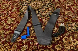 FENDER STRATOCASTER GUITAR STRAP