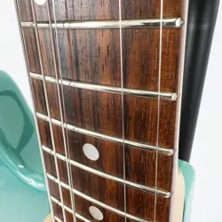 ELECTRIC GUITAR OSERIAL