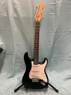 FENDER SQUIER STRATOCASTER ELECTRIC GUITAR BLACK